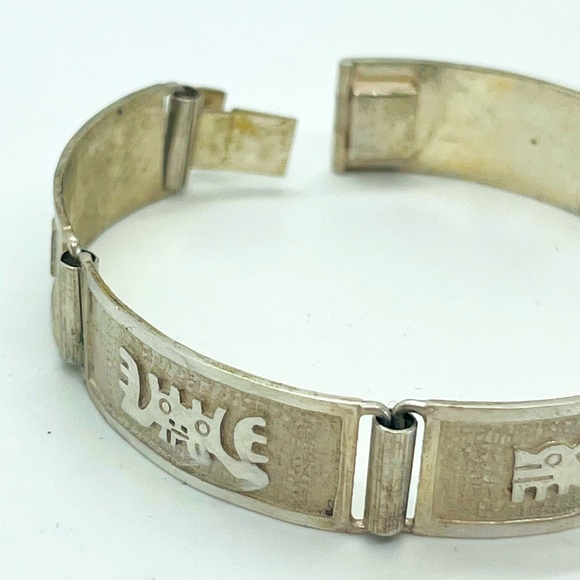 Ecuador Sterling silver story teller bracelet - Picture 2 of 8